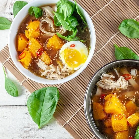 Recept: Noedelsoep met spinazie en kip