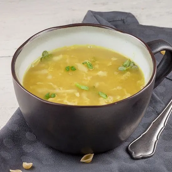 Recept: Kippensoep met Chinese kool