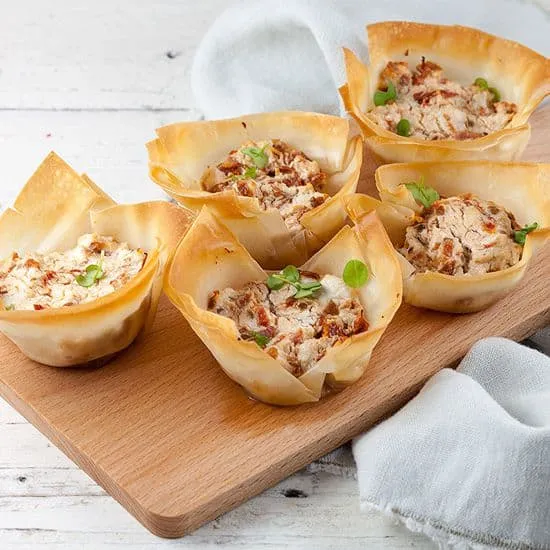 Recept: Filodeegbakjes met geitenkaas en spek