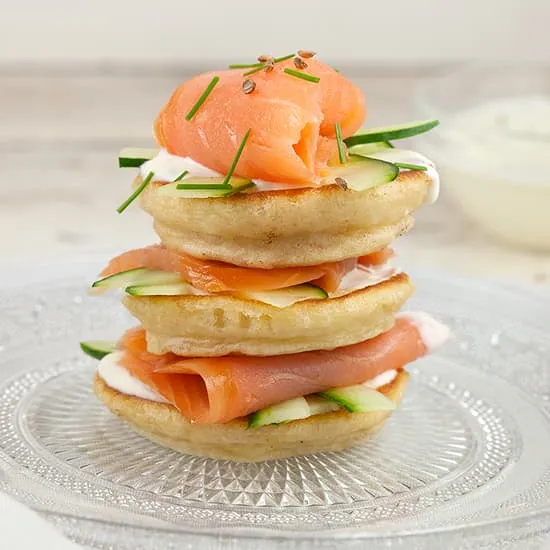 Recept: Blini's met gerookte zalm