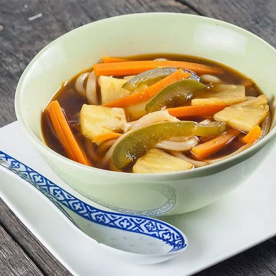 Recept: Japanse udon noedelsoep met ananas