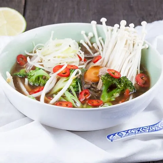 Recept: Aziatische groentesoep met ham