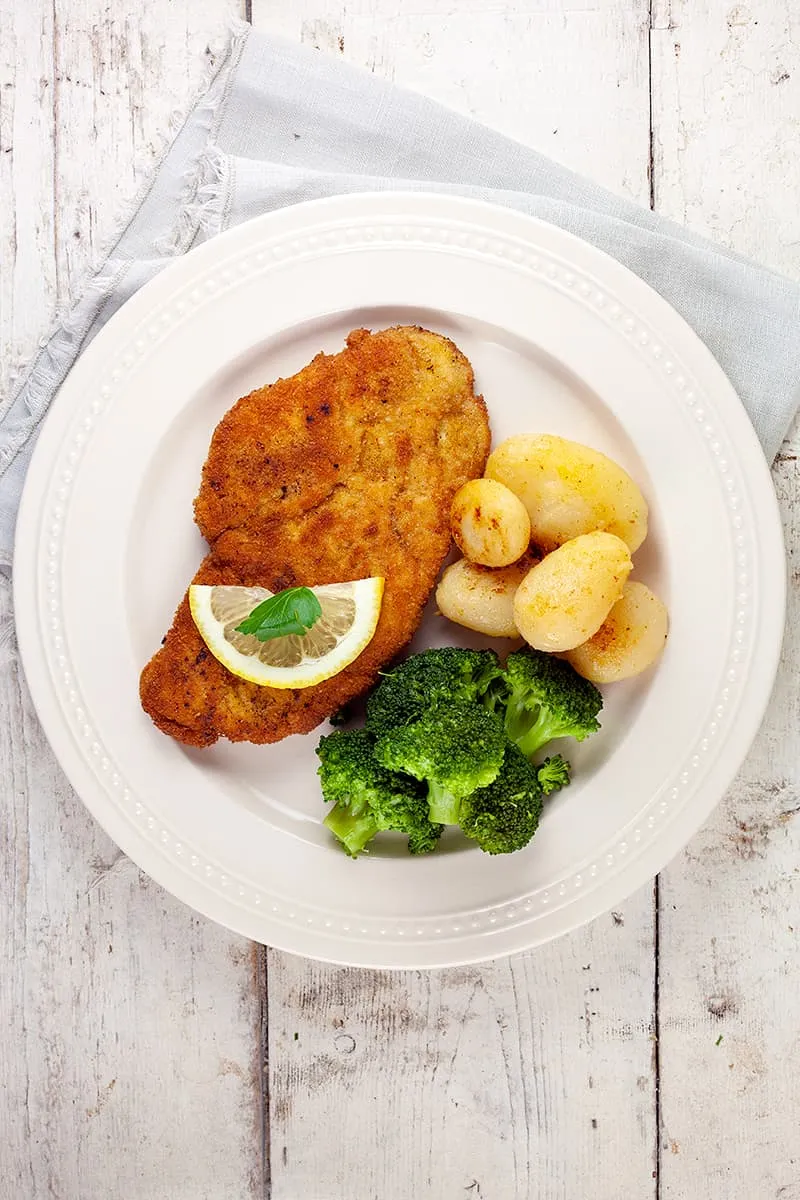 Zelfgemaakte kipschnitzel
