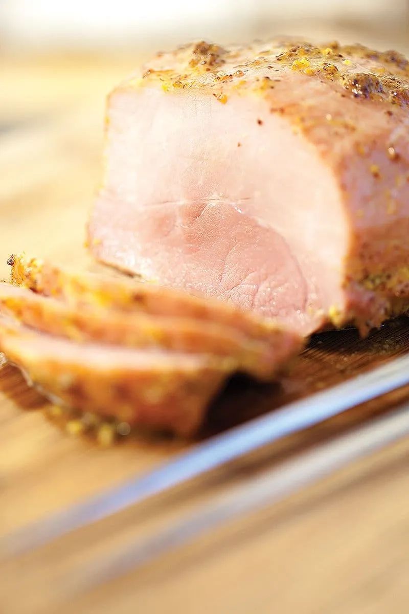 Gebraden ham met honing-mosterdglazuur