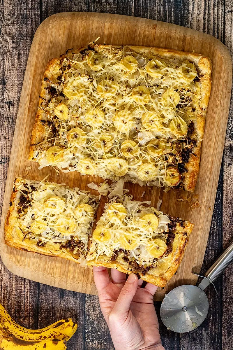 Plaattaart met zuurkool en gehakt - heerlijk met banaan