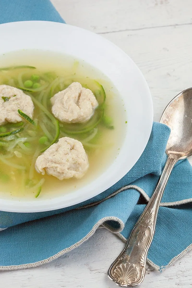 Groentesoep met spelt dumplings