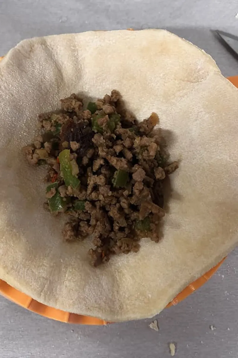Antilliaanse Pastechi vullen