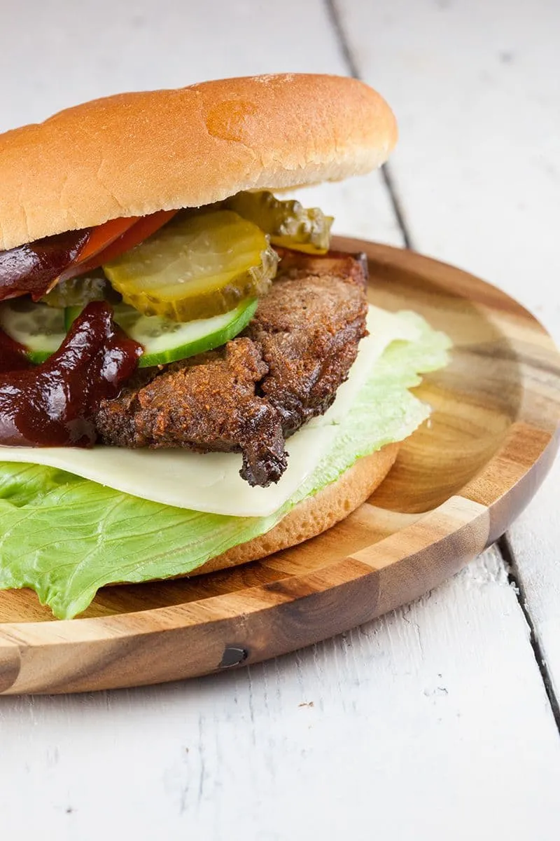 Burger met krokante speklap