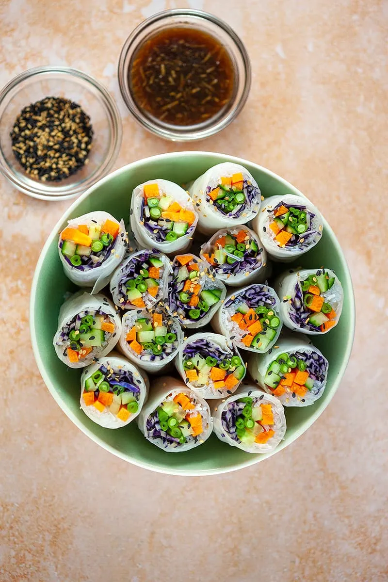 Regenboog springrolls