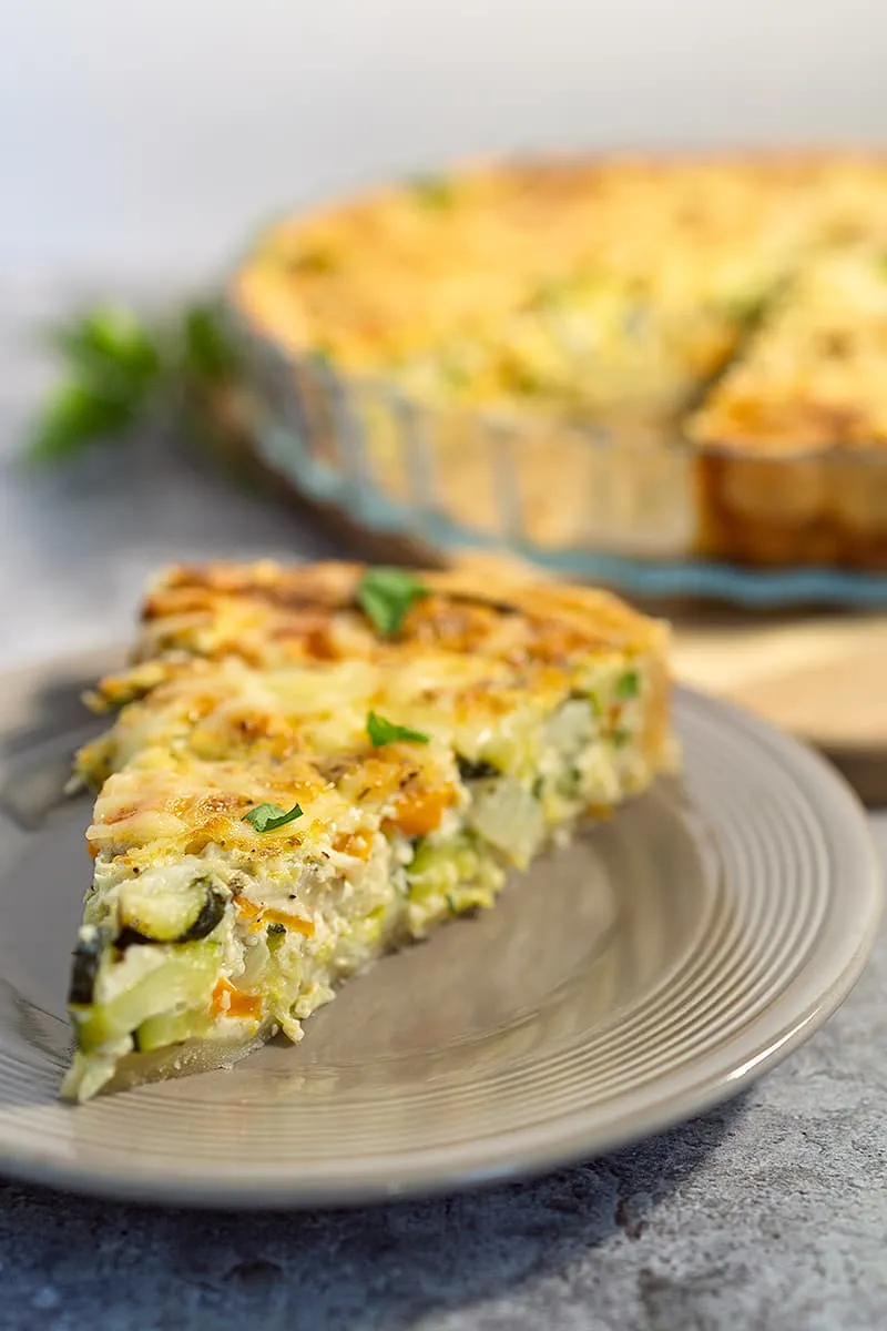 Groentequiche met courgette en wortel - een vegetarische hartige taart