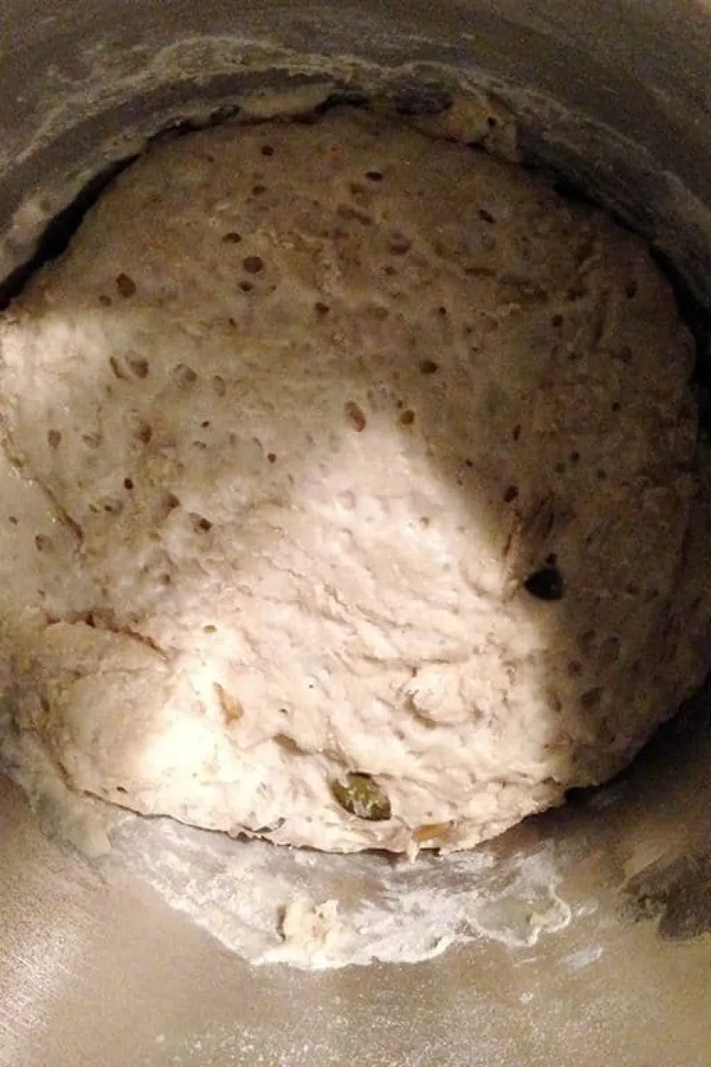 Brood zonder kneden deeg