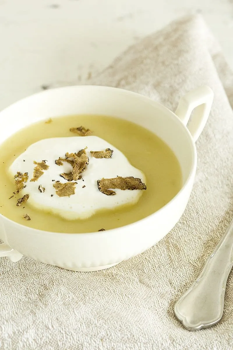 Aardappel-truffelsoep