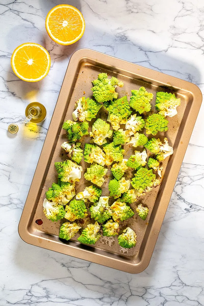 Geroosterde romanesco - met een vleugje sinaasappel