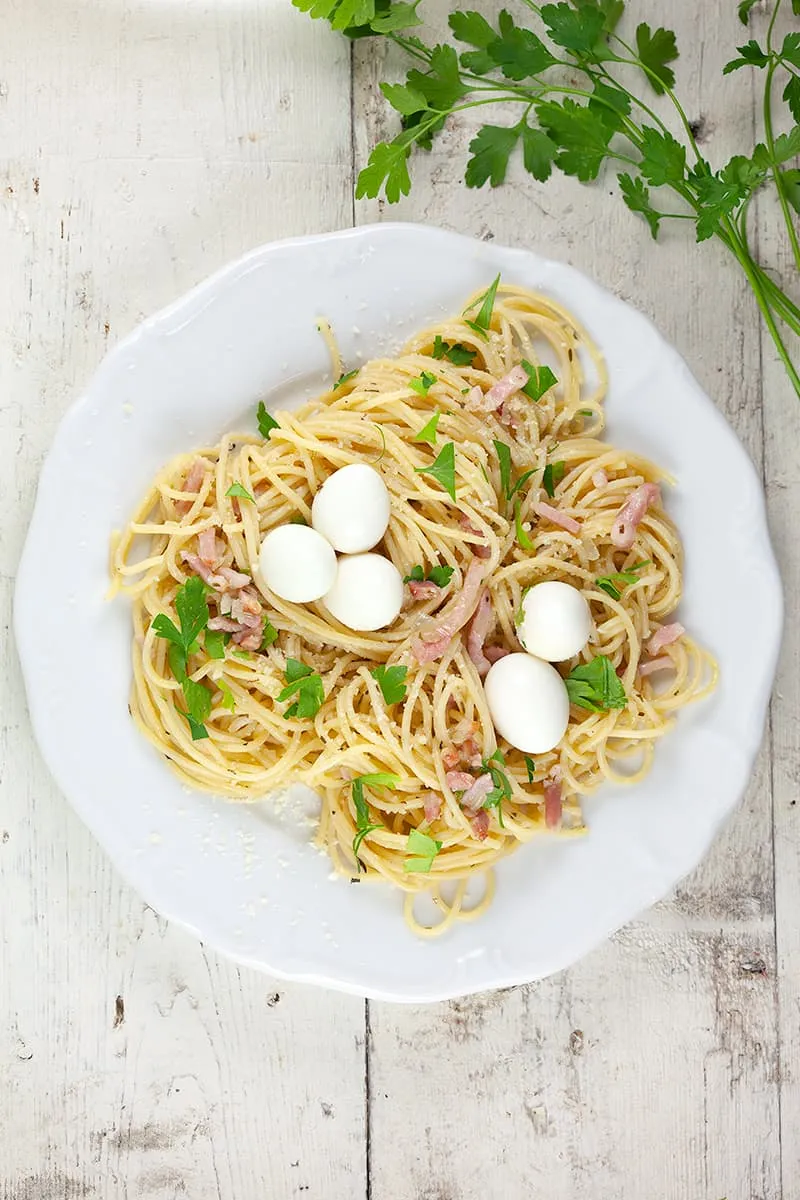 Vogelnestjes pasta met kwarteleitjes