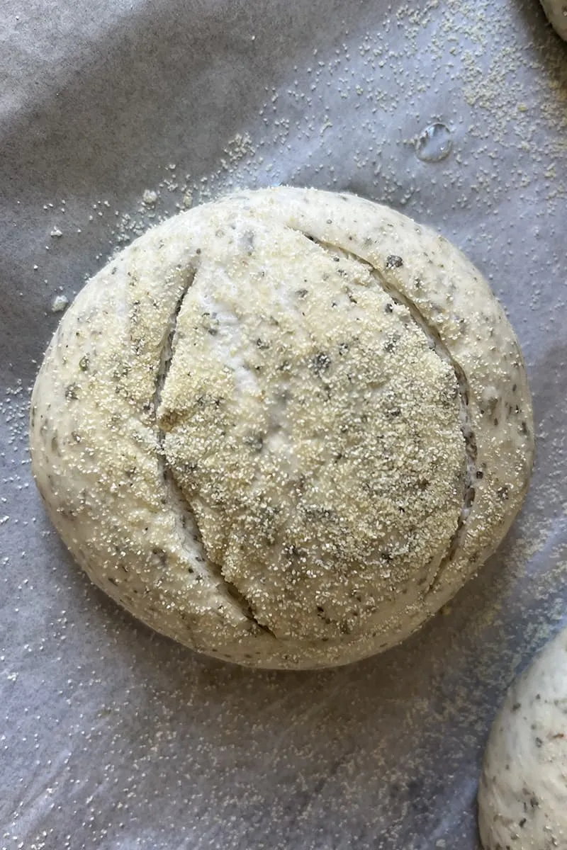 Italiaanse bollen voorbereiding - insnijden