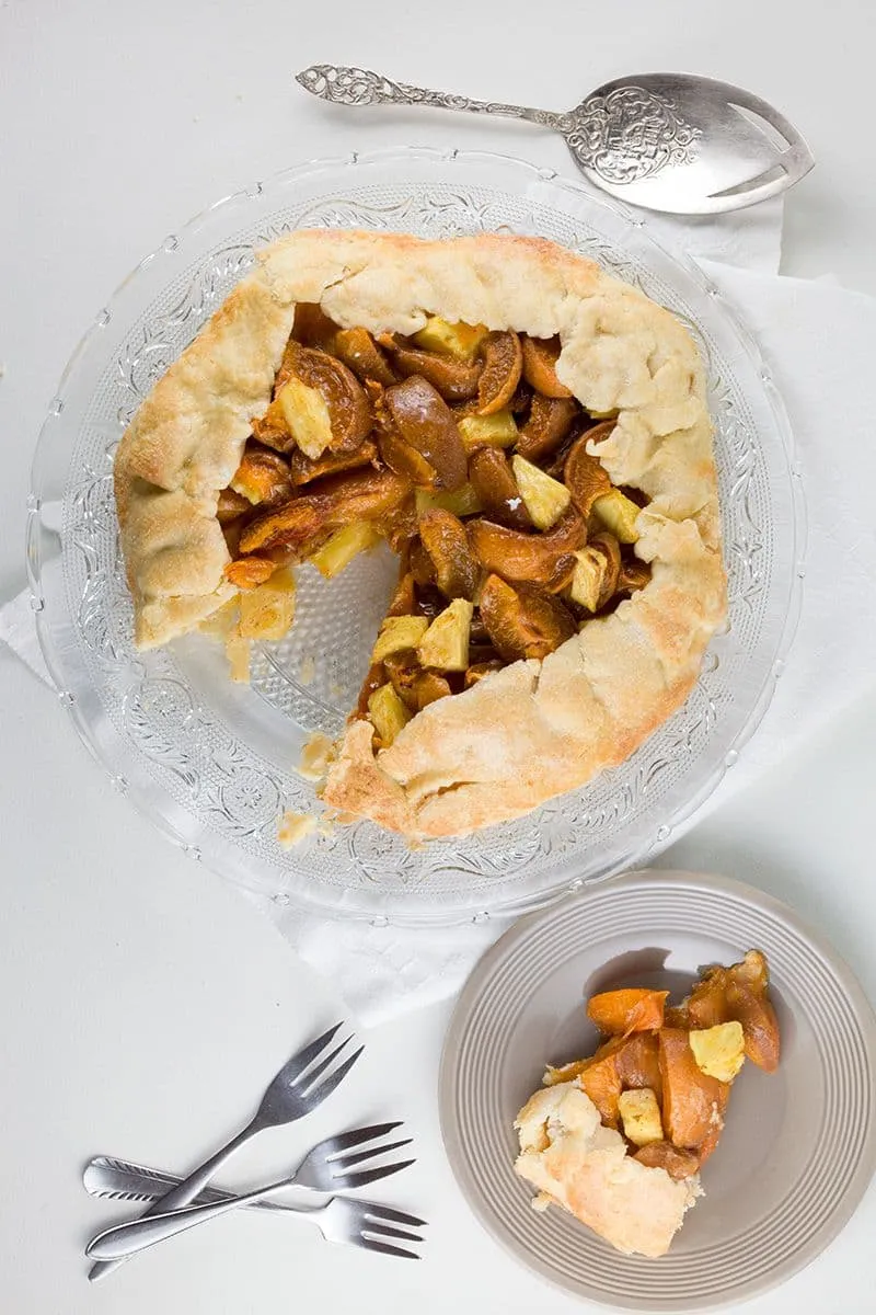 Abrikozen-ananas galette