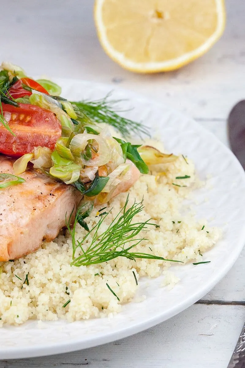 Gebakken zalm met warme couscous