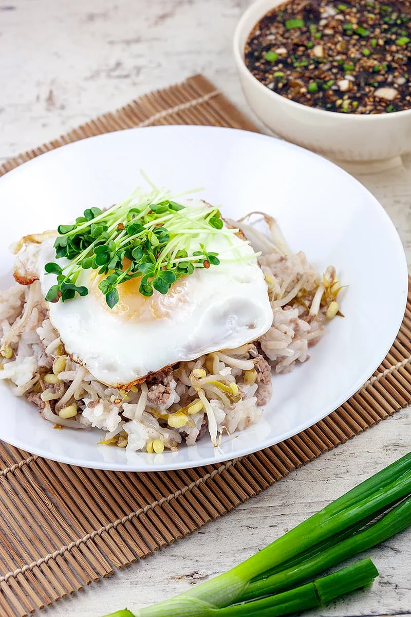 Taugé bibimbap