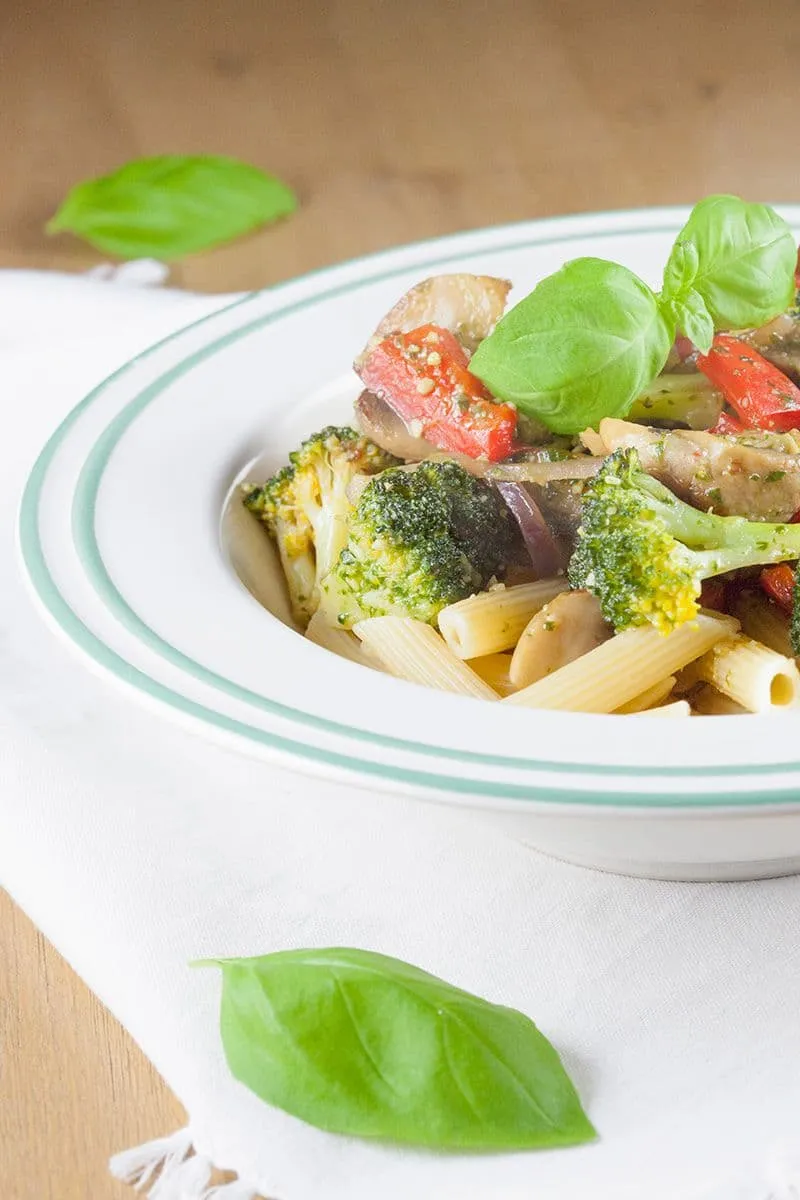 Pasta met broccoli en pesto