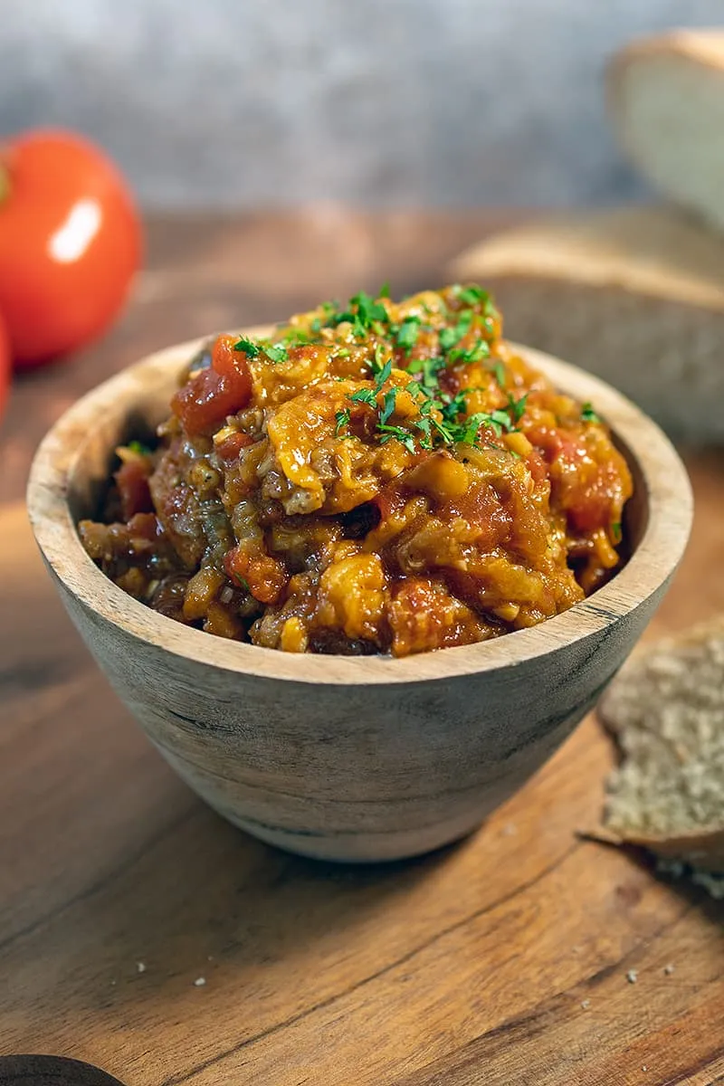 Zaalouk is een Marokkaanse auberginedip met tomaat