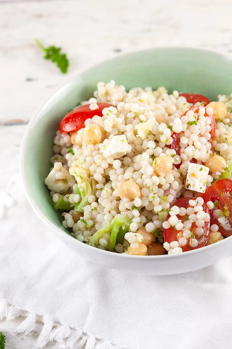Parelcouscous salade met bloemkool