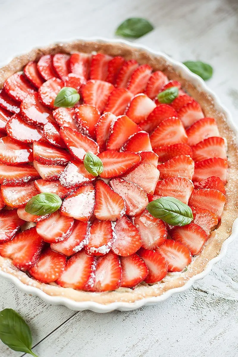 Aardbeien basilicumtaart