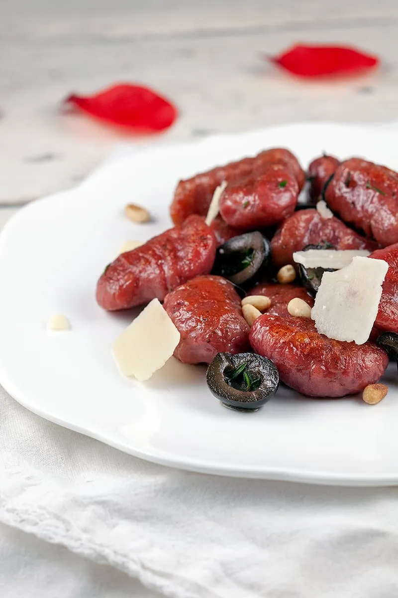 Rode bieten gnocchi