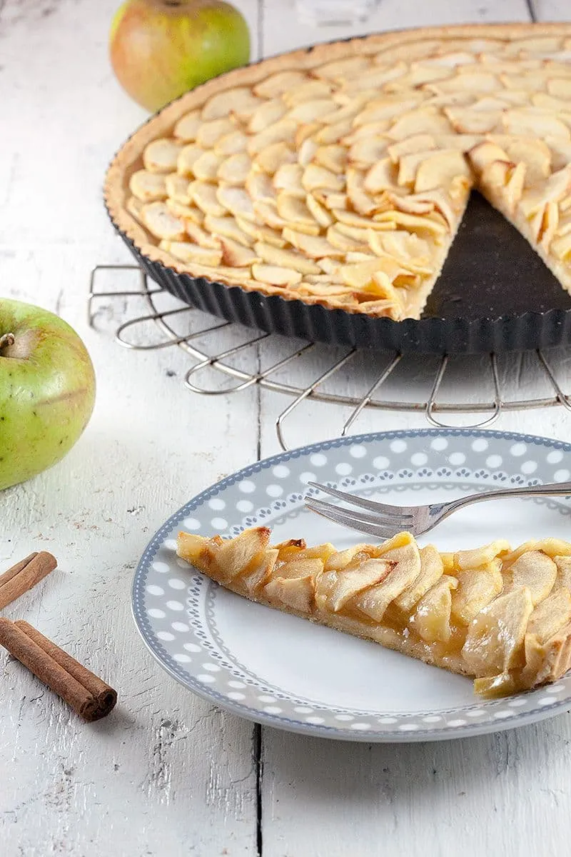 Appeltaart met een dunne bodem