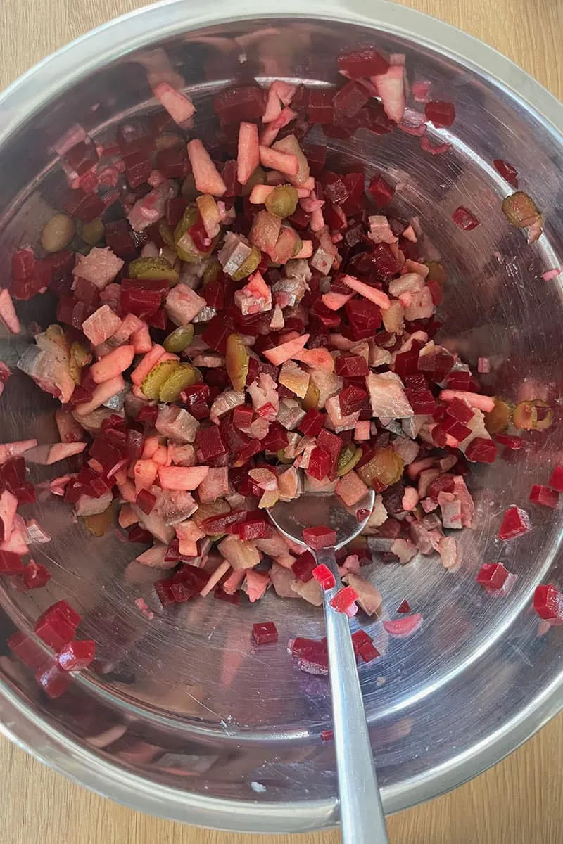 Haringsalade met rode biet voorbereiden - stap 1