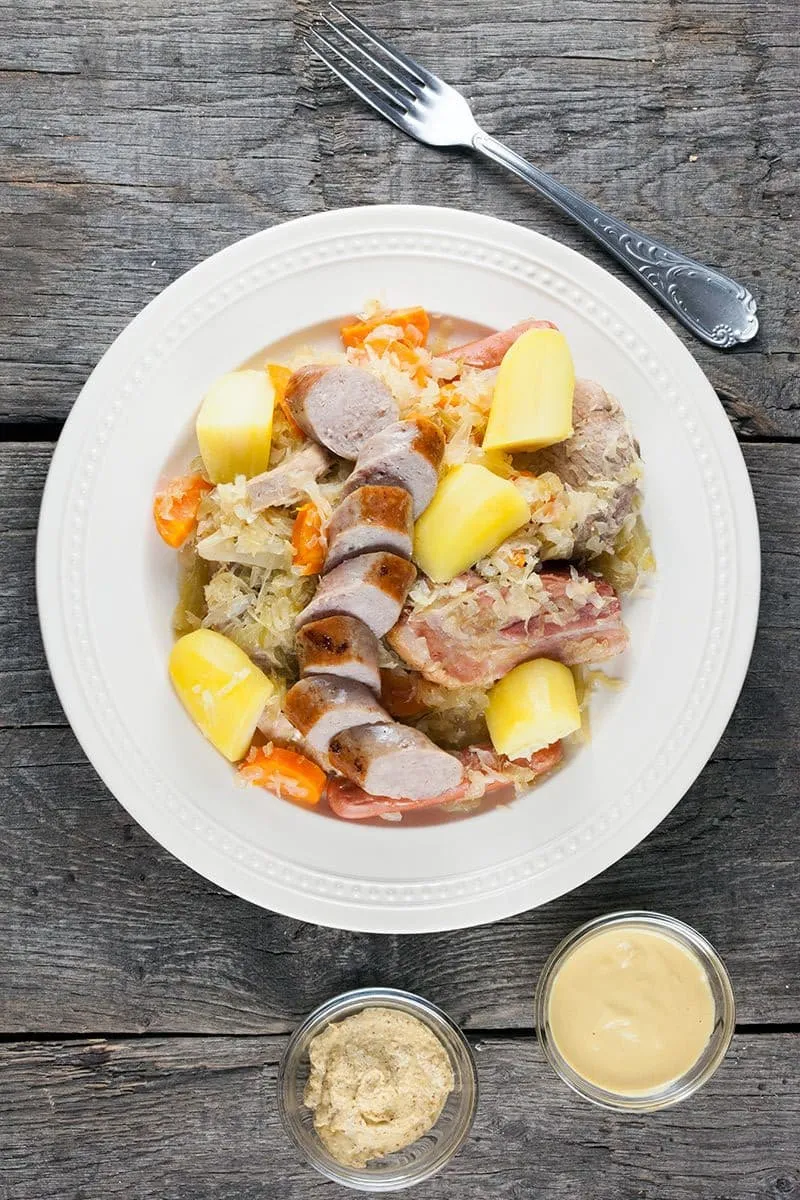 Choucroute garnie - gegarneerde zuurkool
