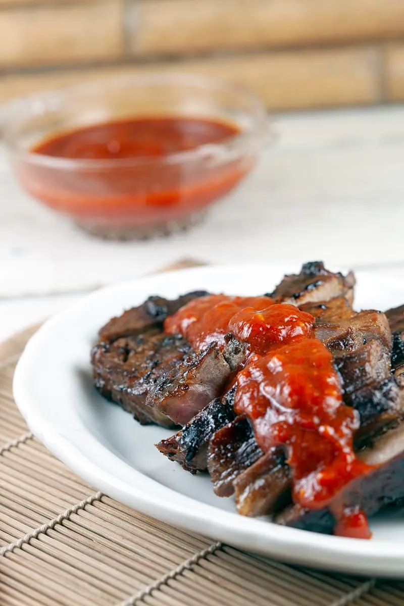 Babi panggang saus