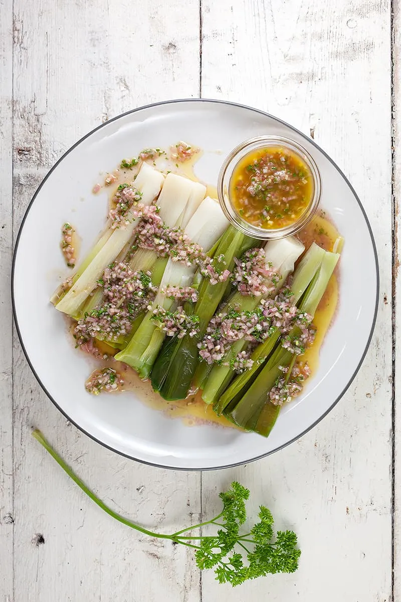 Poireaux vinaigrette – Prei met vinaigrette