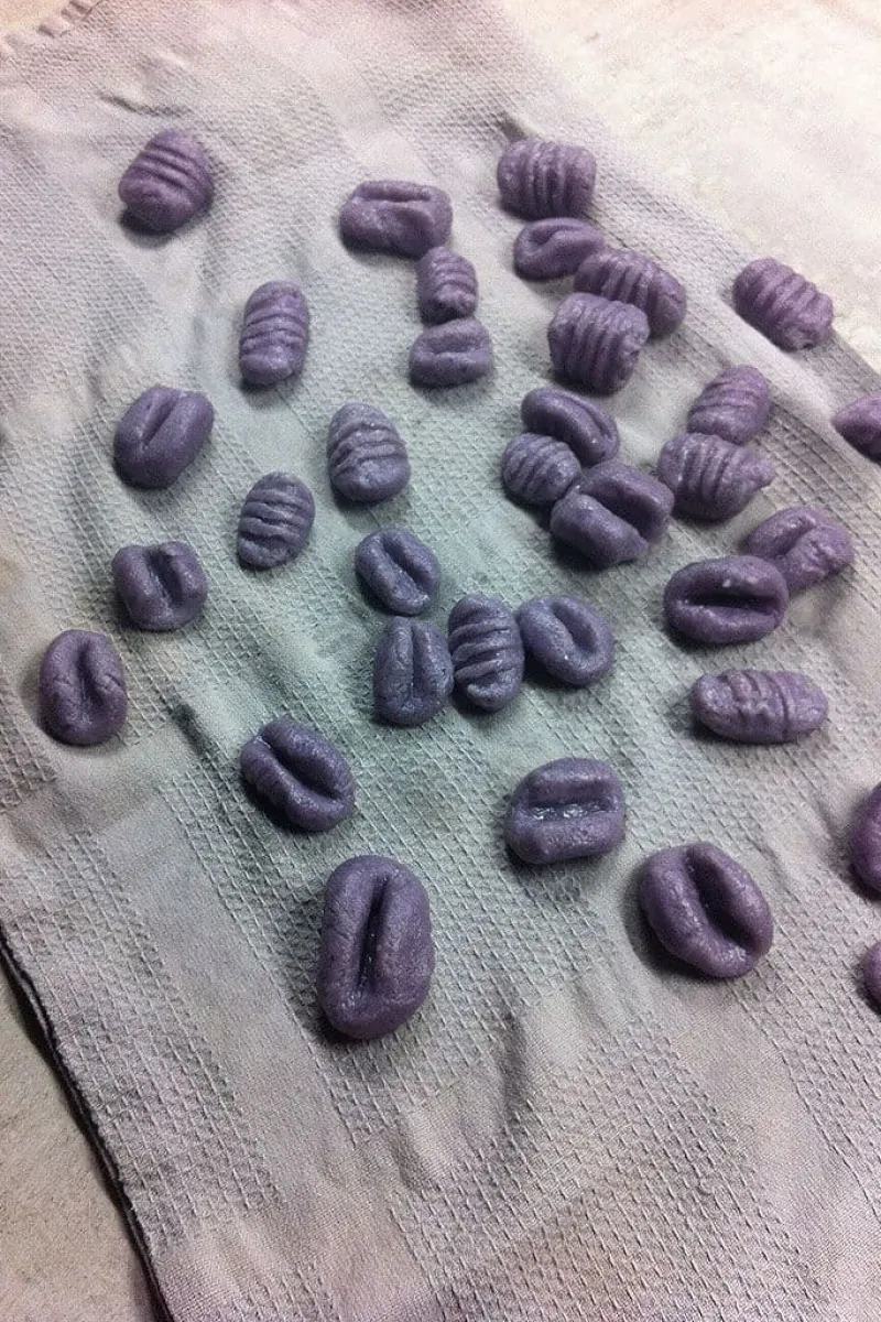 Truffelaardappel gnocchi afkoelen