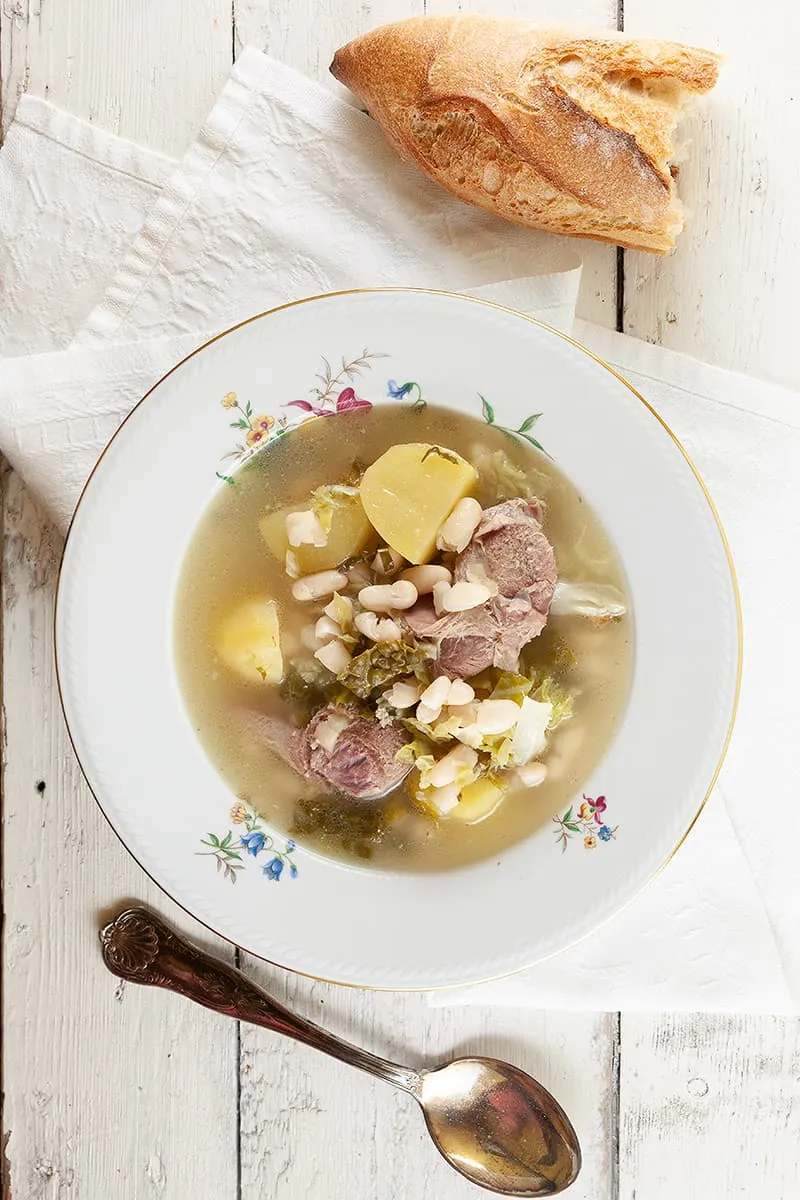Garbure béarnaise – gevulde groentesoep met eend