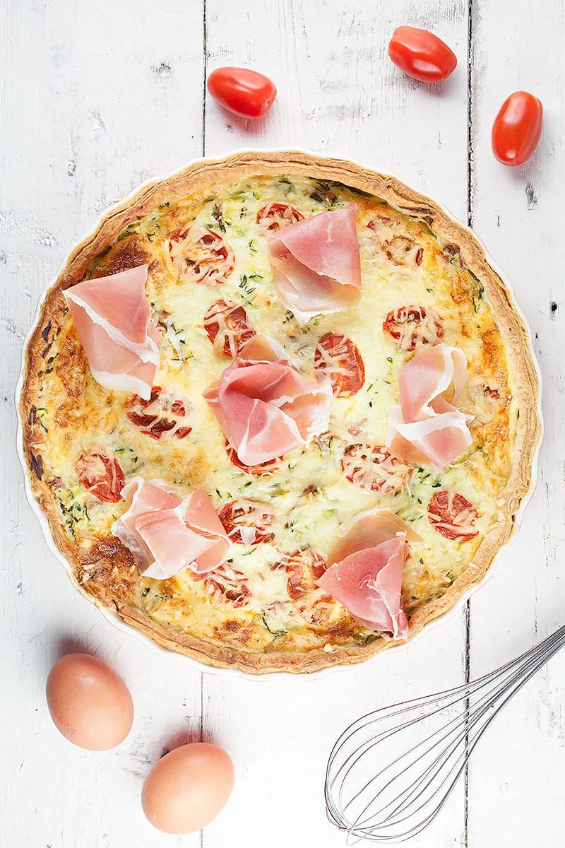 Courgette quiche met serranoham