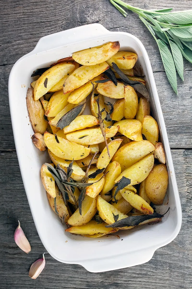 Geroosterde aardappels met salie