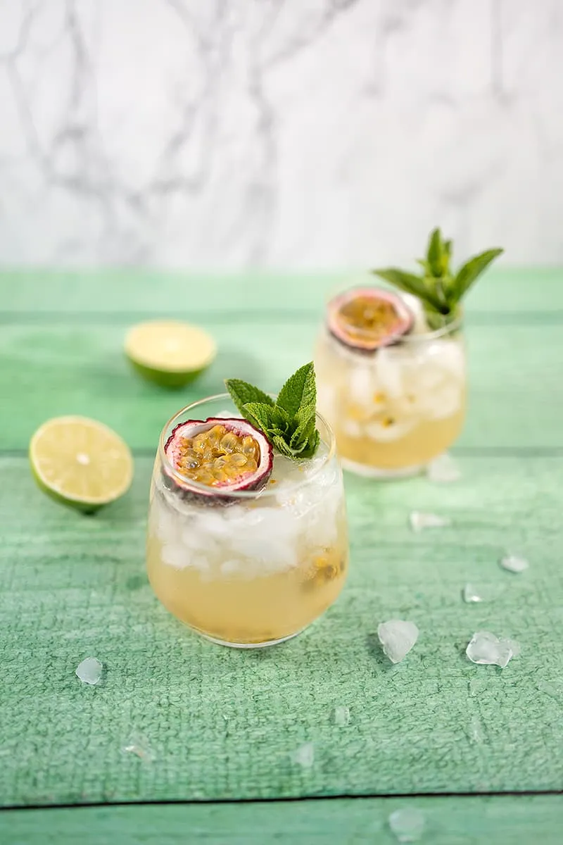 Gemberbier en passievrucht mocktail - een fris zomerdrankje zonder alcohol