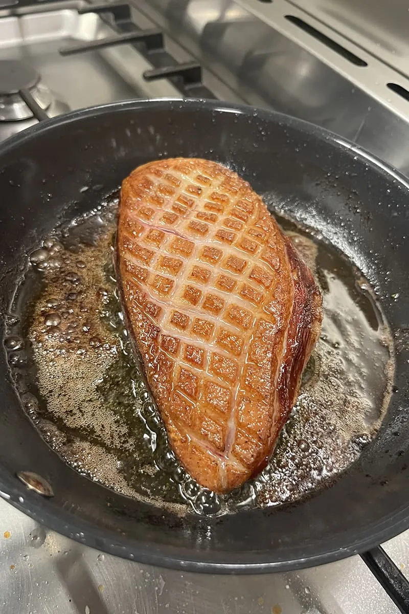 Eendenborst met sinaasappelsaus voorbereiding
