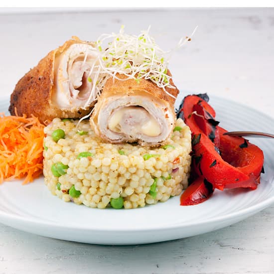 Cordon bleu met parel couscous