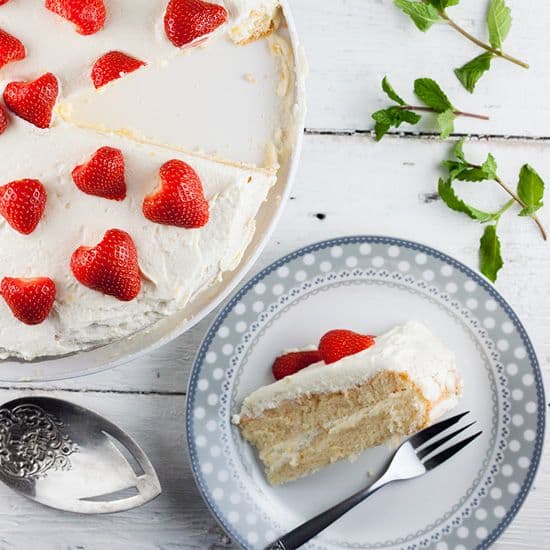 Lemon curd aardbeiencake