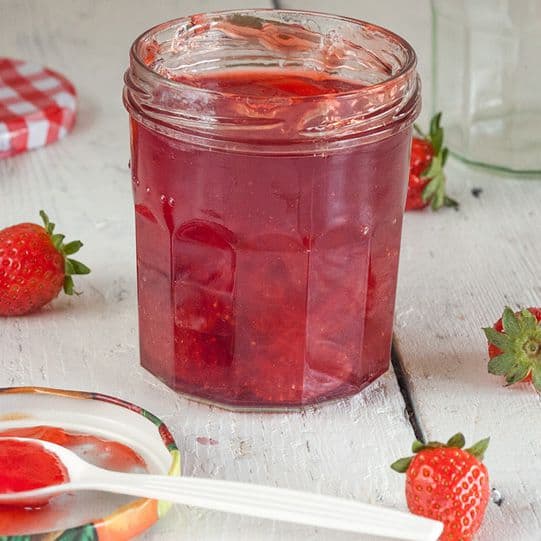 Zelf aardbeienjam maken